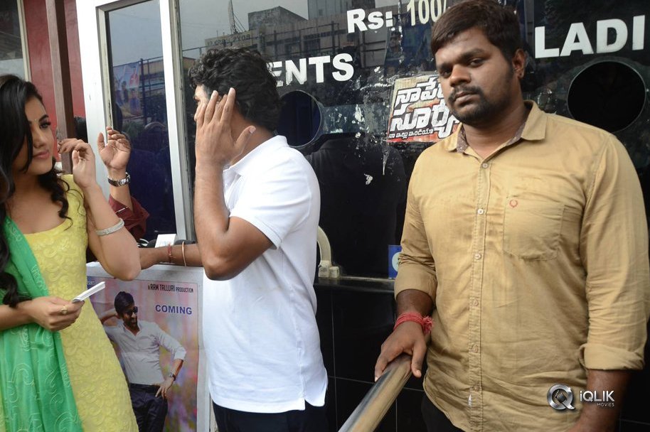 Nela-ticket-Team-Sells-Tickets-at-Sandhya-Theatre